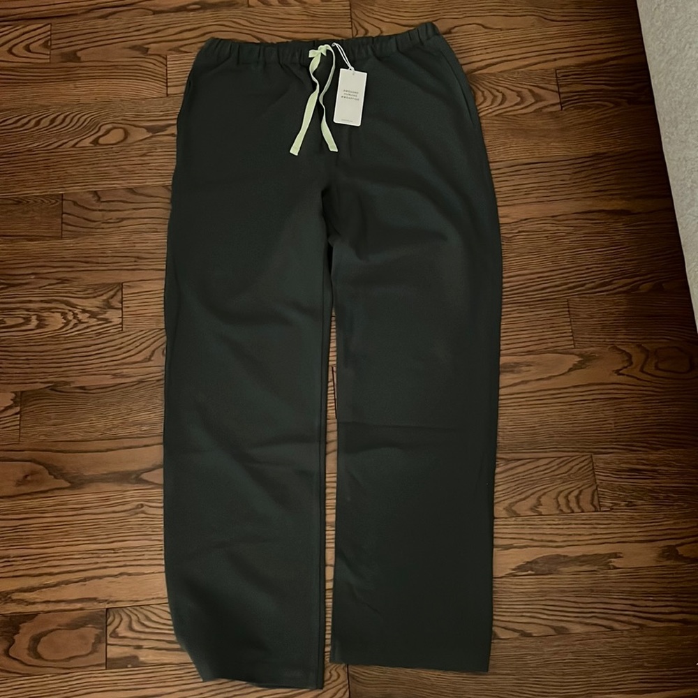 Figs - MENS BRAND NEW WITH TAGS size M scrub pants in bonsai